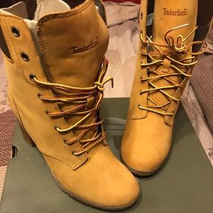 Timberland WOMEN'S GLANCY 6-INCH BOOTS- size 10